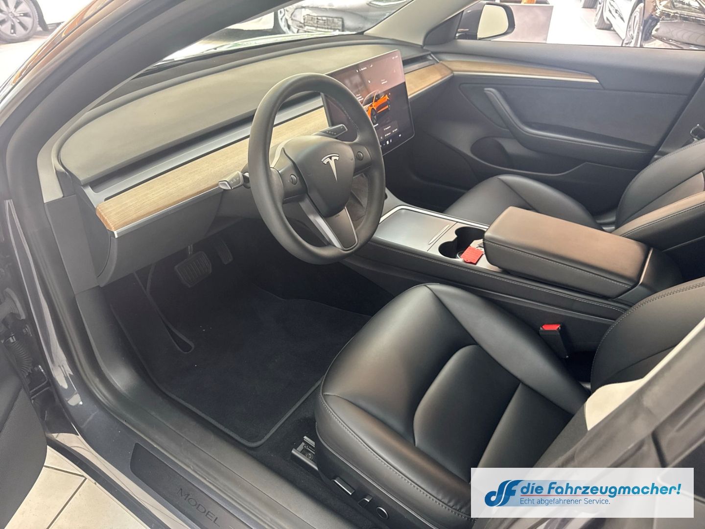 Fahrzeugabbildung Tesla Model 3 Long Range RWD Soundsystem ACC El. Heckk