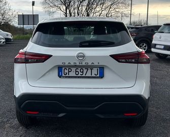 Nissan Qashqai - 4