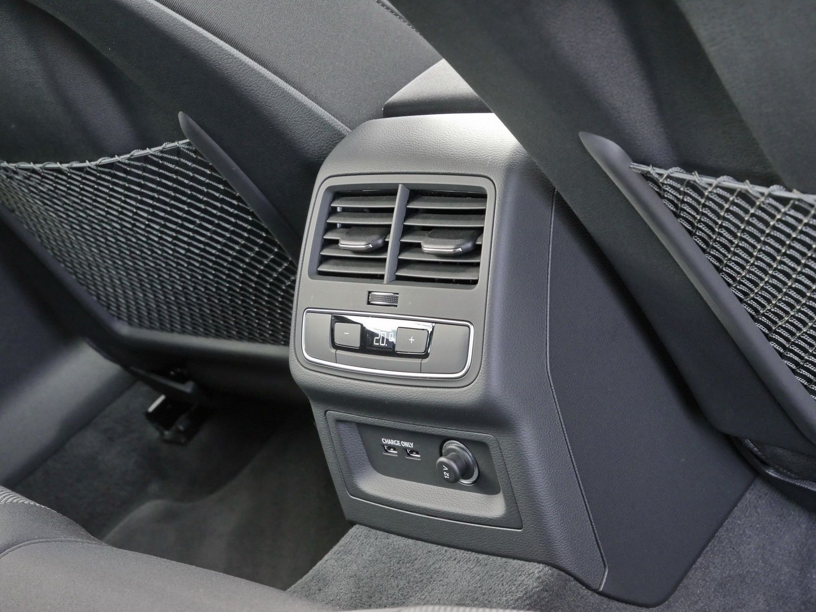 Audi A4 - Bild 17