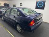 Ford Focus 1.8 Ghia Top Zustand Leder Klima TÜV Neu - Ford aus 2001