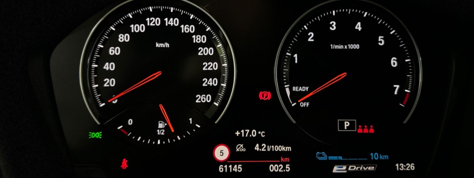 Fahrzeugabbildung BMW X1 xD25e Sport Line Kamera HUD DAB Komfort Alarm