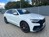 Audi Q8 50 TDI quattro S-Line/Matrix/Pan/360 KAM/ALC! - weiße Audi Q8