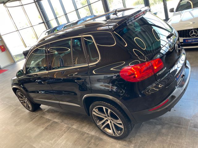 Volkswagen Tiguan Sport & Style 4Motion *NAVI*AHK*XENON*RFK