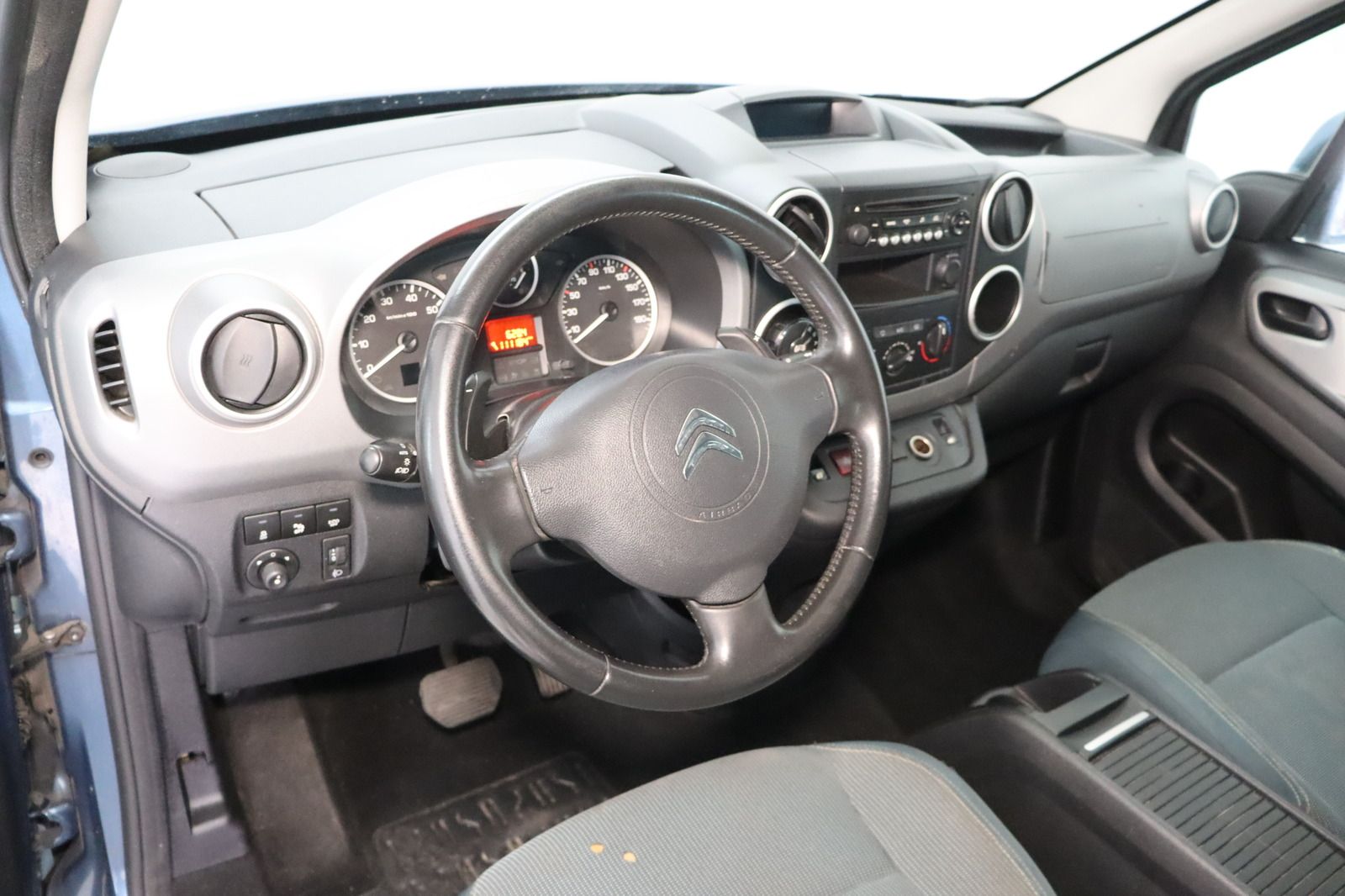Fahrzeugabbildung Citroën Berlingo Kombi 1.5 d Multispace * Service neu *