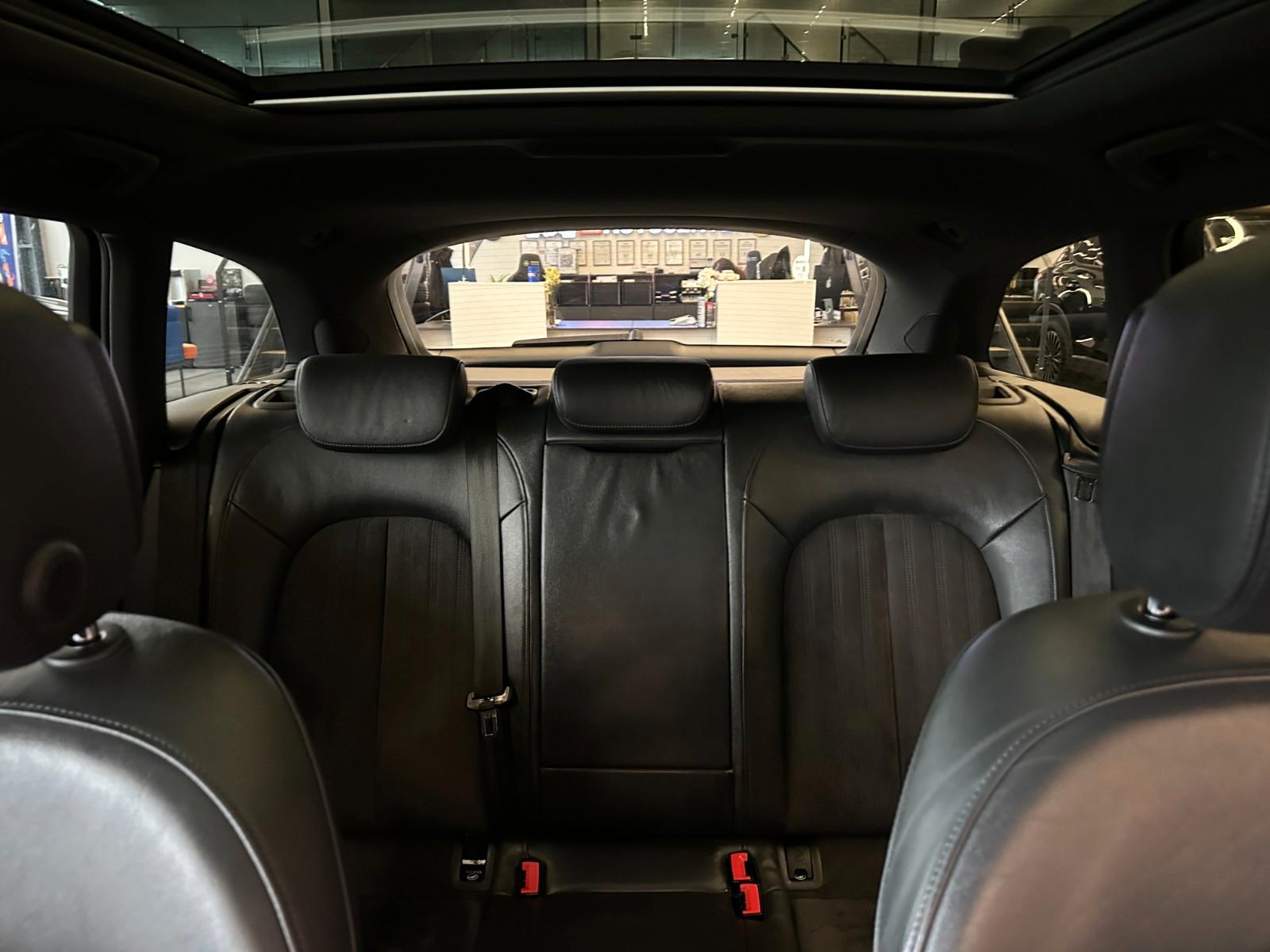 AUDI S6 AVANT 4.0 V8 TFSI QUATTRO 420ch - BOSE - TOIT PANORAMIQUE - ACC - ATTELAGE PIVOTANT - SUSPENSION PNEUMATIQUE