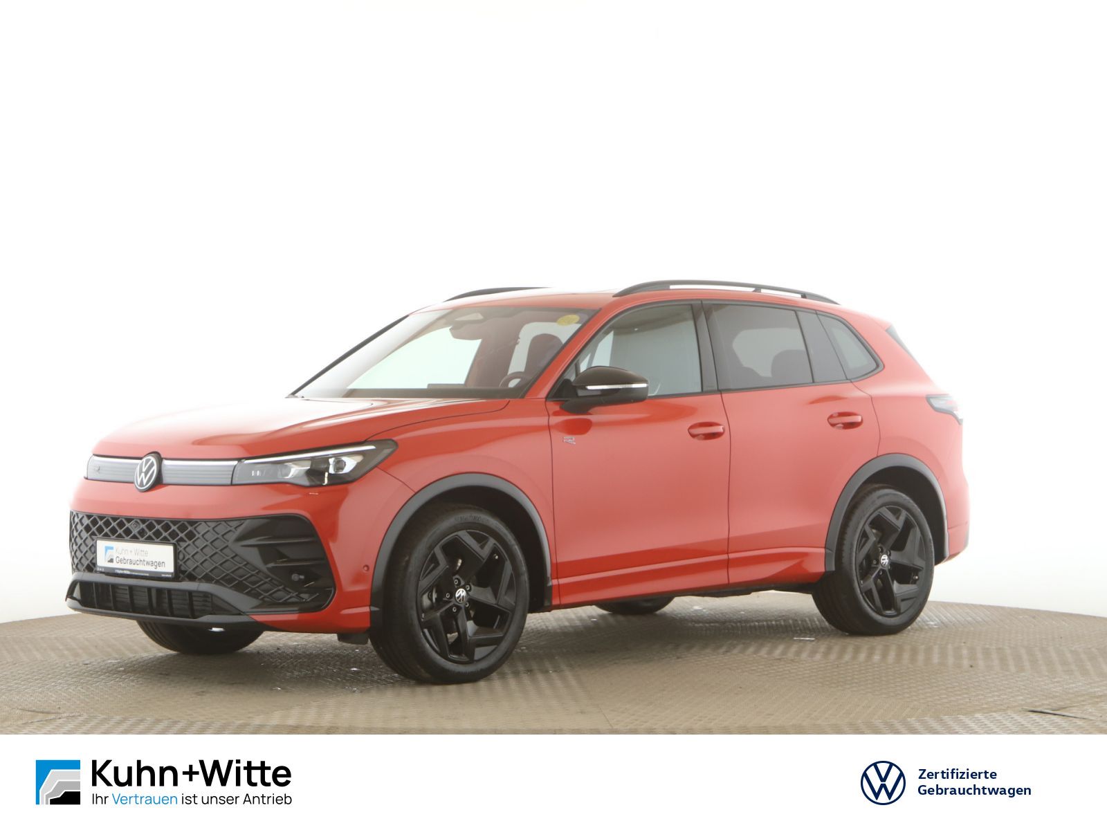 Volkswagen Tiguan 1.5 eTSI R-Line Pano AHK Matrix RFK Stand foto 1