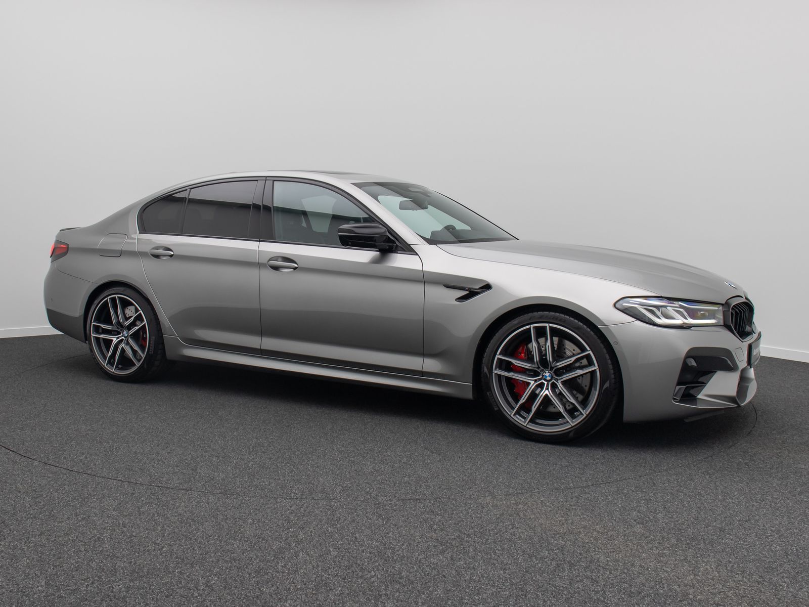 Fahrzeugabbildung BMW M5 Competition Laser 360°DAB SoftCl Glasdach AHK