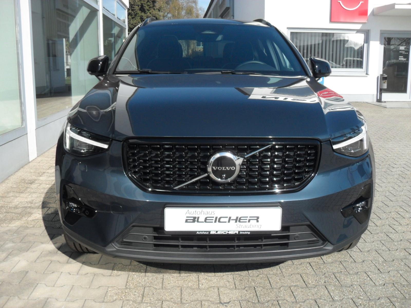 Volvo XC 40 Ultra Dark 2WD