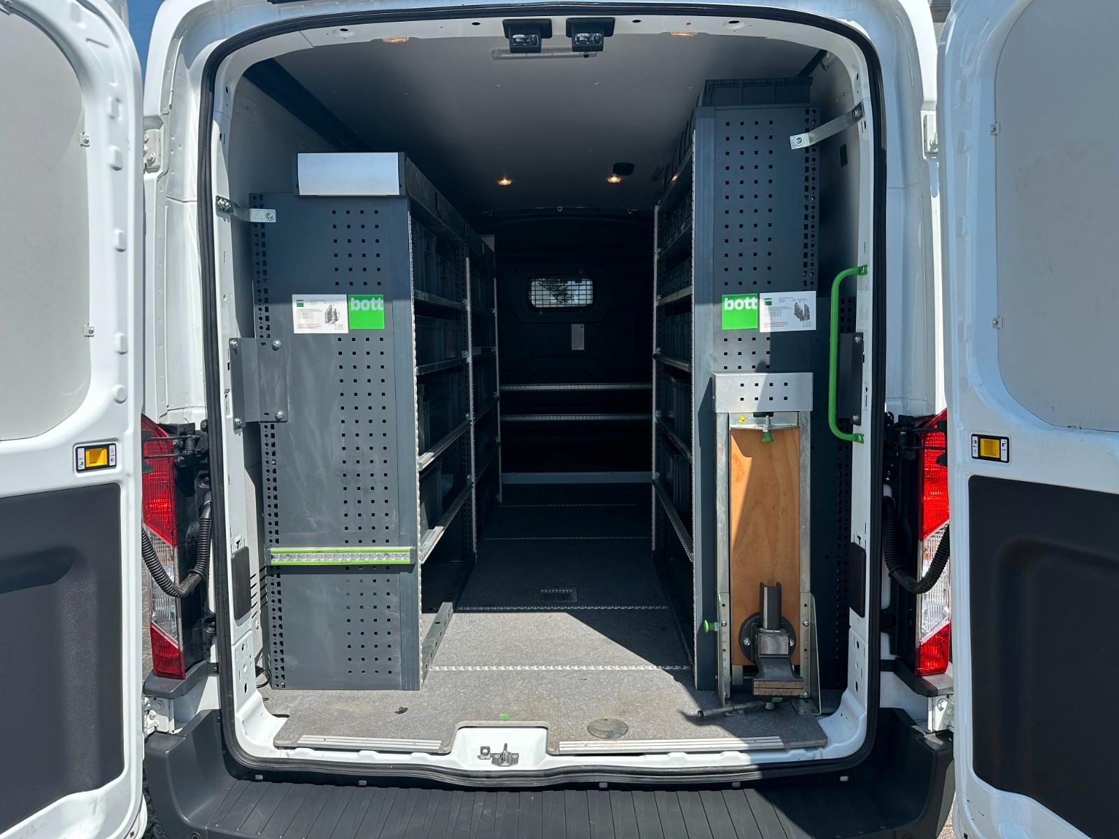 Ford Transit 350 L3H2 Lang 2,0 TDCI 130PS 3,5T Regal