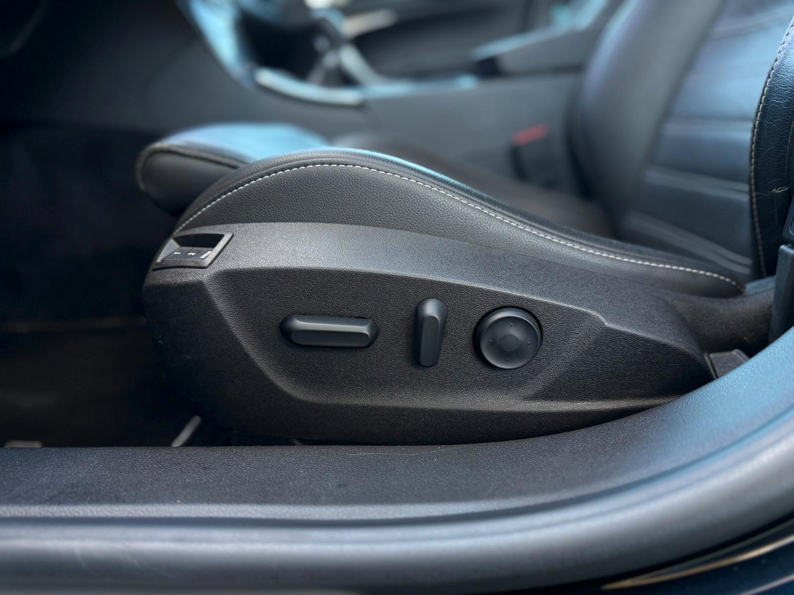 Opel Insignia OPC 4x4 Unlimited 2.8 V6 Turbo | 325 ch | BVM | Cuir Recaro électrique chauffant | Toit ouvrant | Caméra de recul | Régulateur adaptatif | Suspension FlexRide