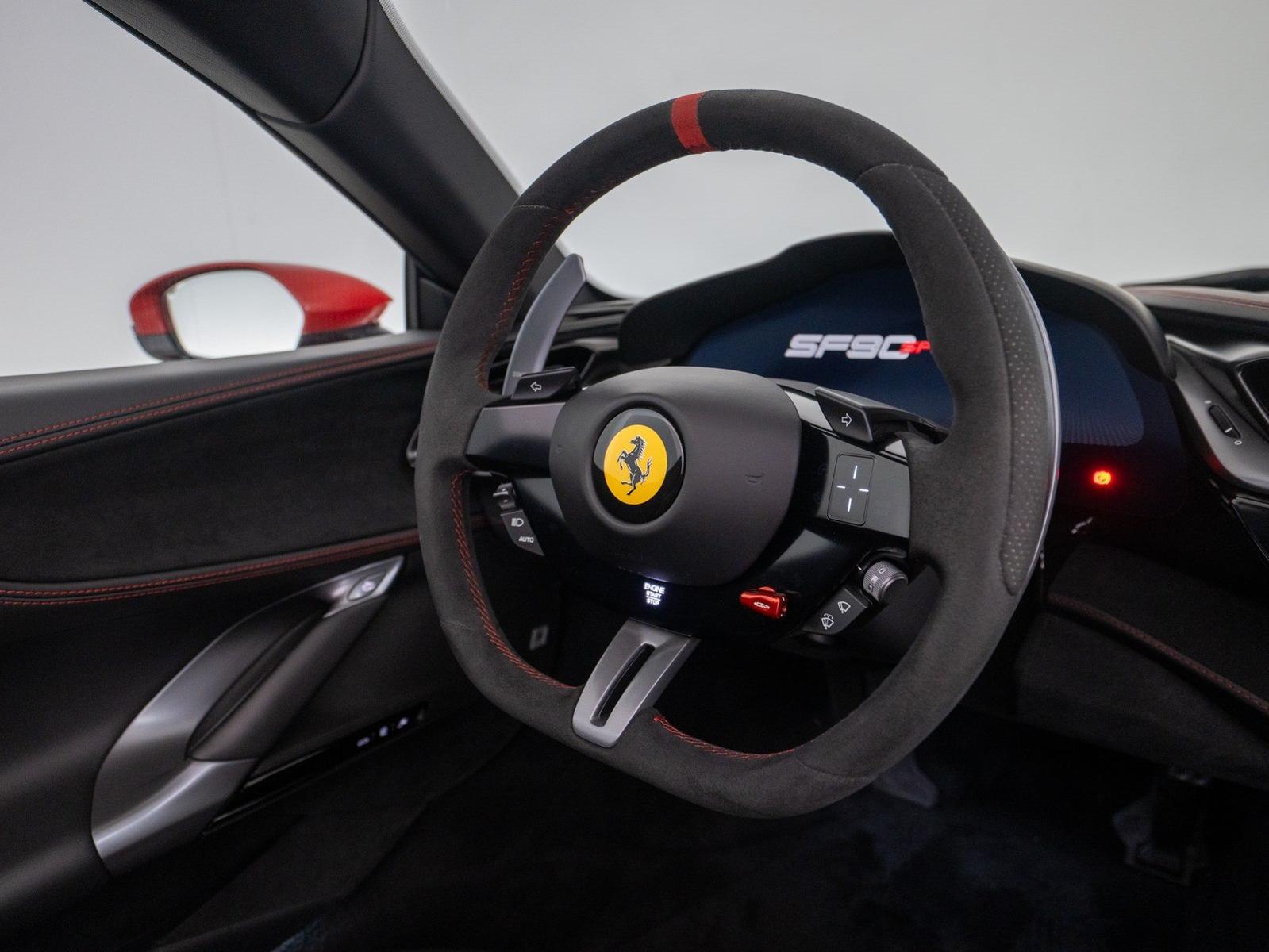 Ferrari SF90 Spider