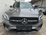 Mercedes-Benz GLB 180 d AMG Panorama/Memory Paket/KEYLESS-GO - Mercedes-Benz GLB 180 in Stuttgart