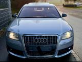 Audi S8 D3 5.2 v10 - Audi S8 mit Benzin-Antrieb: Limousine, 5.2