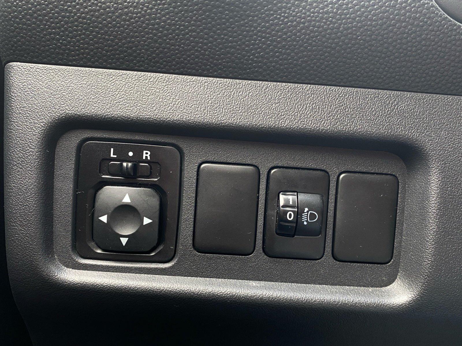 Mitsubishi Space Star Select+ 1,2 l MIVEC Tempomat Sitzhzg., миниатюра 17