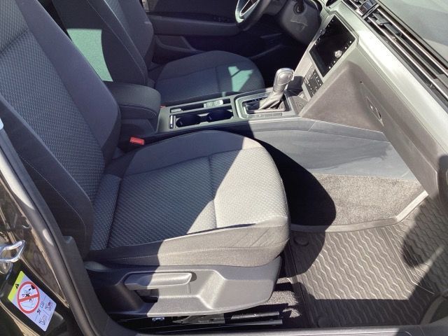 Volkswagen Passat Variant - Bild 15