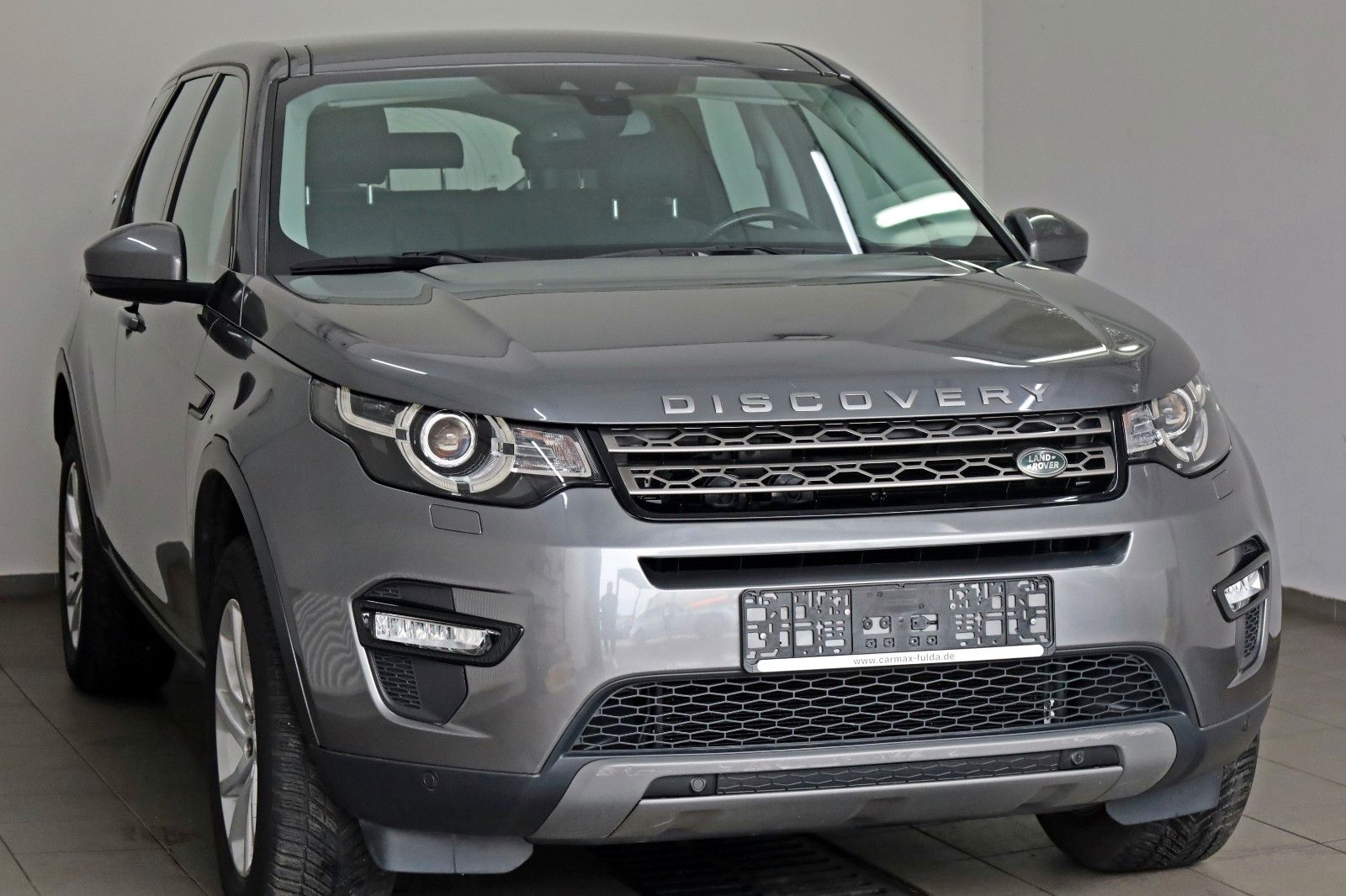 Fahrzeugabbildung Land Rover Discovery Sport SE AWD T.Leder,Navi,Panorama,AHK