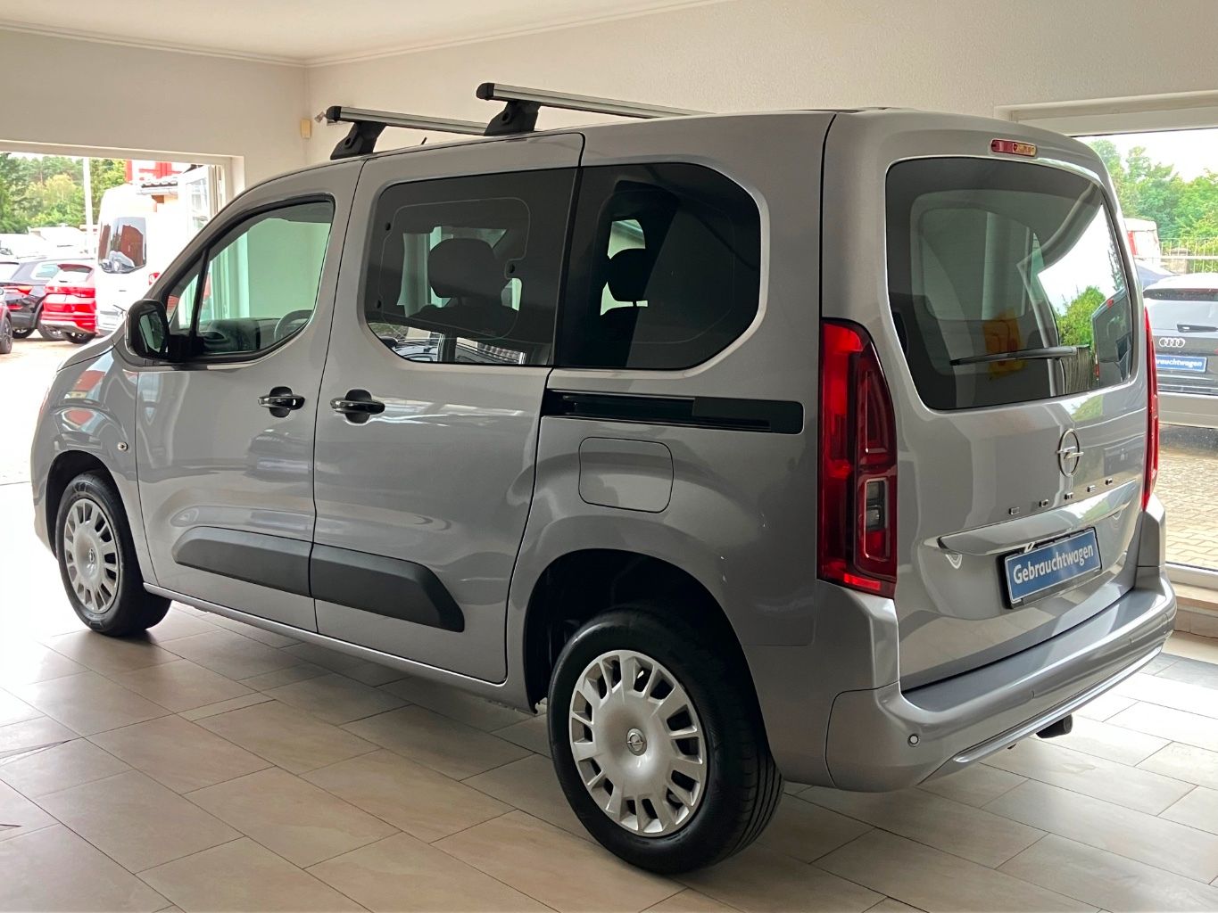 Opel Combo Life 1.5 D Edtion N1 AT8 Navi AHK LED imagem 3
