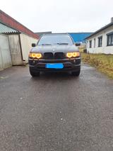 BMW X5 3.0d - - BMW X5 aus 2002 mit Diesel-Antrieb