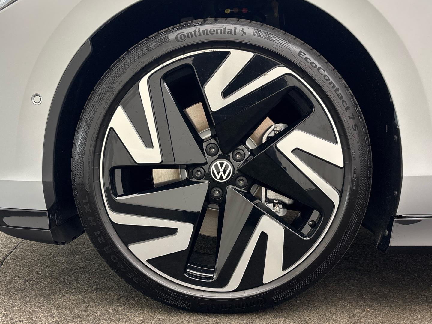 Volkswagen ID.7 Tourer Pro S AHK Matrix Pano HuD 360°Kam