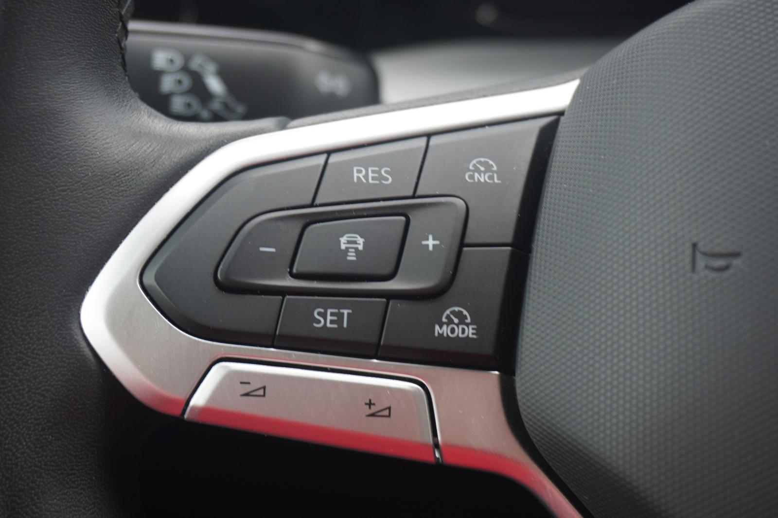 Volkswagen Golf VIII Variant 1.5 TSI LED App Connect ACC, миниатюра 19