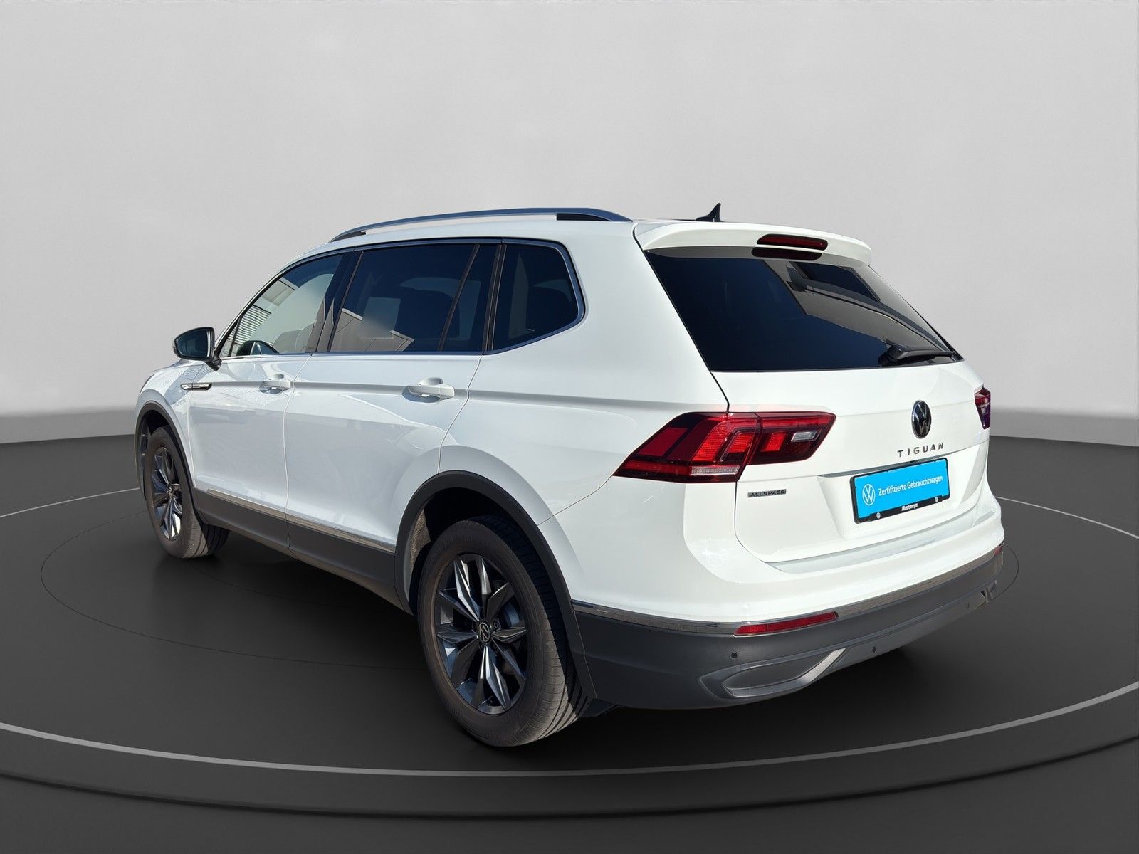 Volkswagen Tiguan Allspace 1.5 TSI Life DSG HARMAN LED LM foto 2