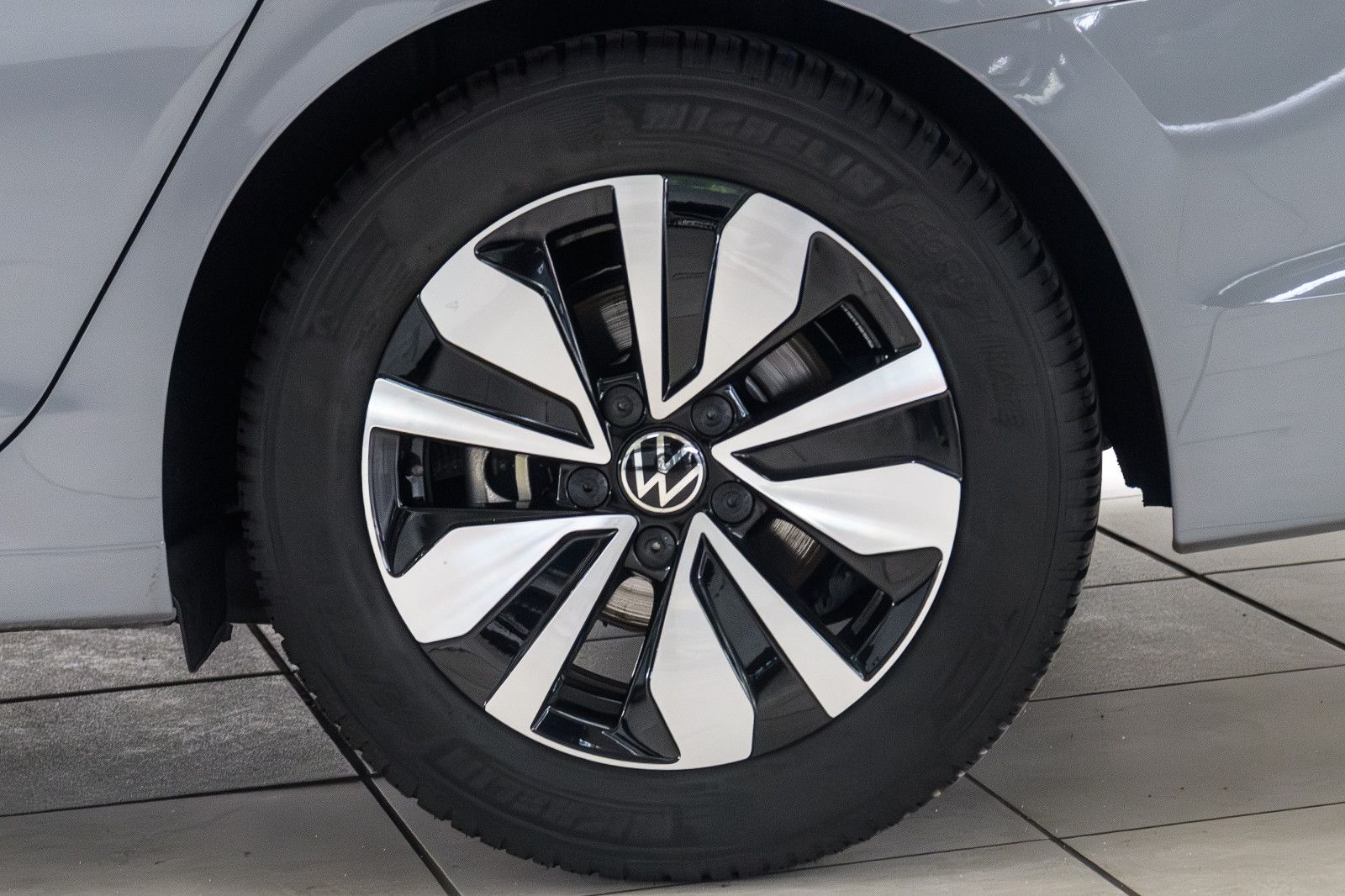 Fahrzeugabbildung Volkswagen Golf VIII Variant 2.0 TDI Goal+LED+AHK+GJR+ACC