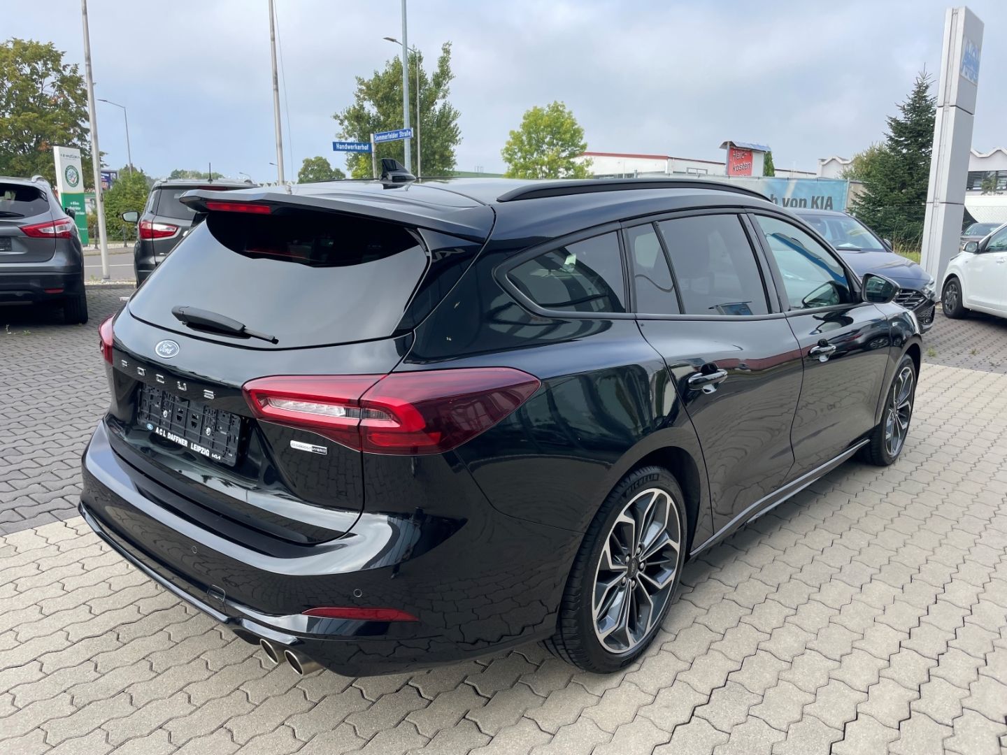 Fahrzeugabbildung Ford Focus Turnier ST-Line X VerkehrszeichenERK Kamer