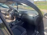 Nissan Qashqai 1.3 DIG-T Acenta Acenta - Nissan Qashqai mit Benzin-Antrieb: Limousine