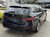 BMW 330 e Touring Aut. Sport Line / LED / Ambiente - BMW 330 in Duisburg