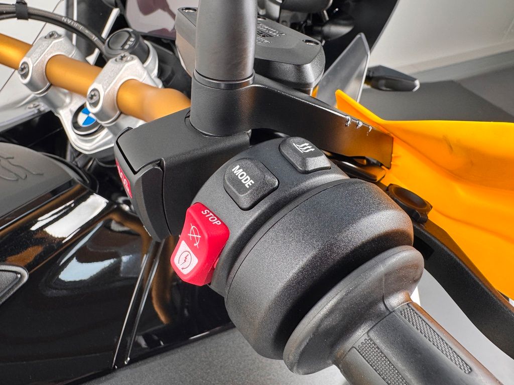 Fahrzeugabbildung BMW R 1250 GS *40 YEARS *TOP-ZUSTAND *KOFFER