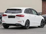 Mercedes-Benz B 220 d AMG-Sport/AHK/MLB/Night/LED/Cam/Keyl/18' - Mercedes-Benz B 220 mit Diesel-Antrieb: Ambiente-Beleuchtung