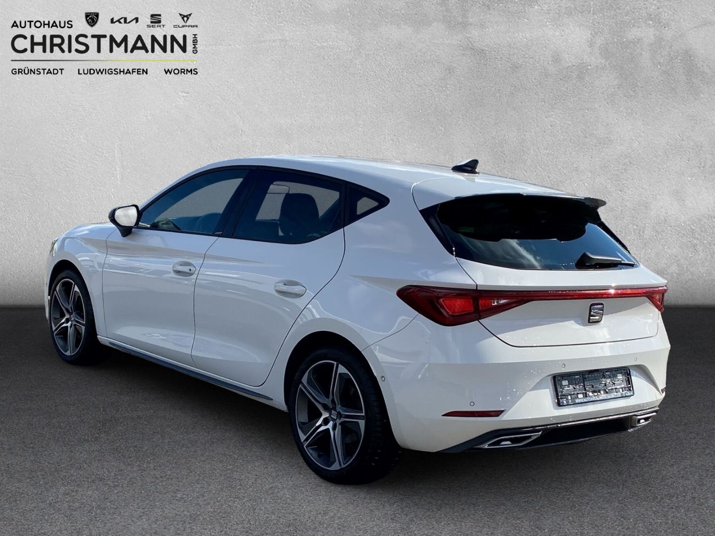 Fahrzeugabbildung SEAT Leon FR Plus 1.5 TSI*NAVI*SHZ*PDC*Full-Link*