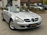 Mercedes-Benz SLK 200 Kompressor AUTOMATIK+LEDER+XENON+AIRSCAR - gebrauchte Mercedes-Benz SLK 200 aus dem Jahr 2003