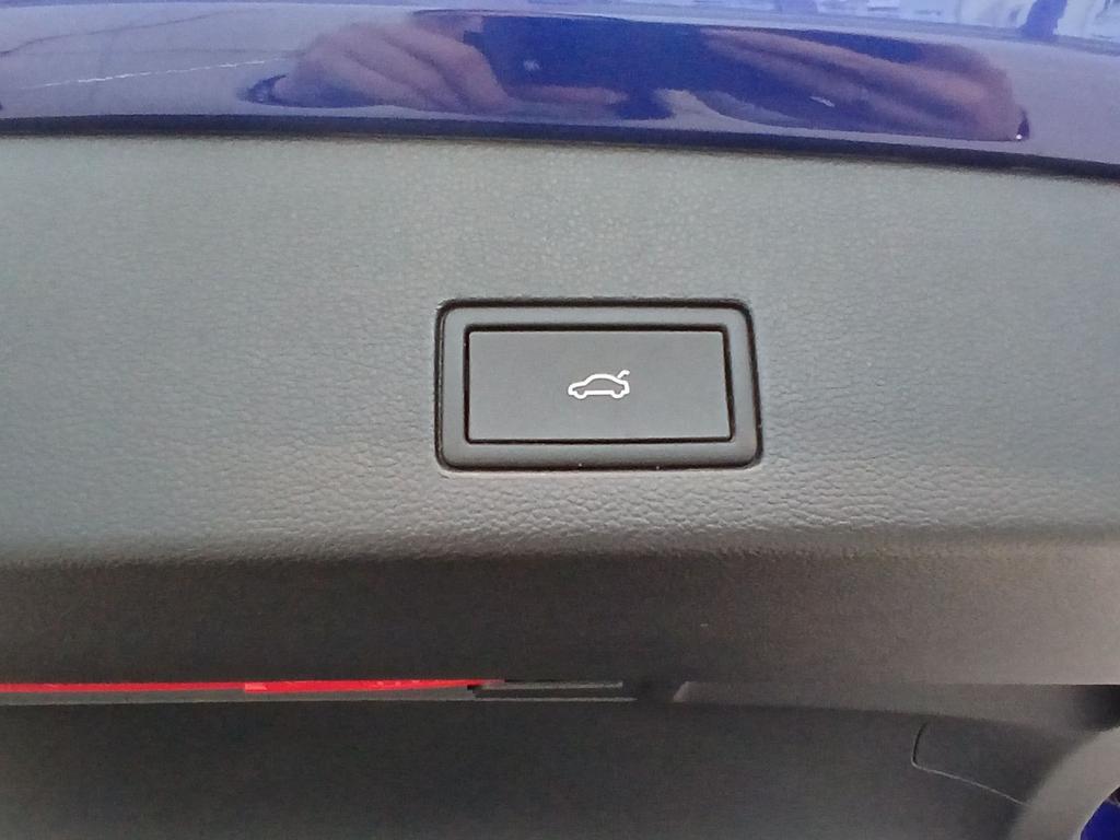 Volkswagen Golf 12