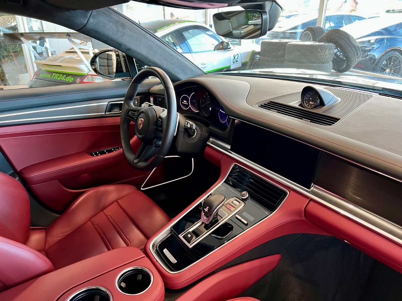 Fahrzeugabbildung Porsche Panamera GTS Panorama, ACC, Hinterachslenkung