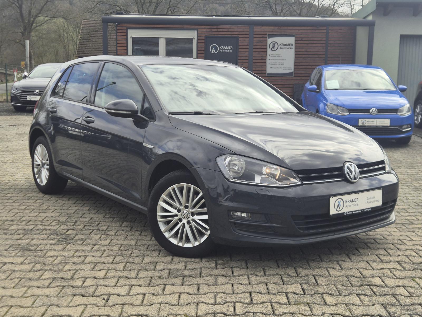 Volkswagen Golf 1.6 TDI BMT CUP / Navi / SHZ / Klima / PDC