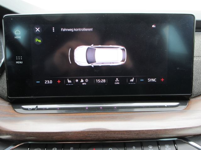 Octavia 2.0 TDI 4x4 DSG Scout AHK/MATRIX/NAVI/IN