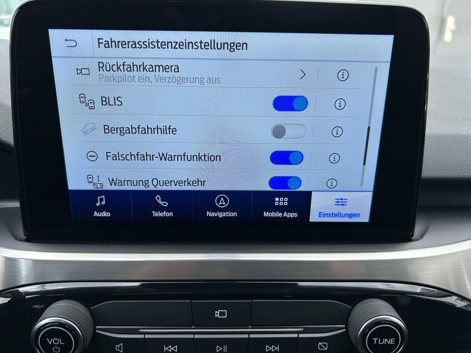 Fahrzeugabbildung Ford Kuga 2.5 Duratec Plug-in-Hybrid Titanium/AHK/CAM