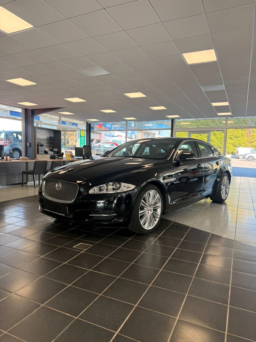 Jaguar XJ Premium Luxury AWD