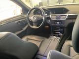 Mercedes-Benz E 500 T Avantgarde +AMG-LINE+ACC+S.DACH+NAV+AHK+ - Mercedes-Benz aus 2011: Kombi