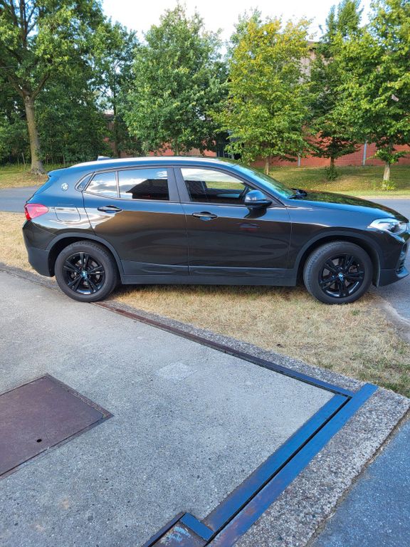 Image of BMW X2