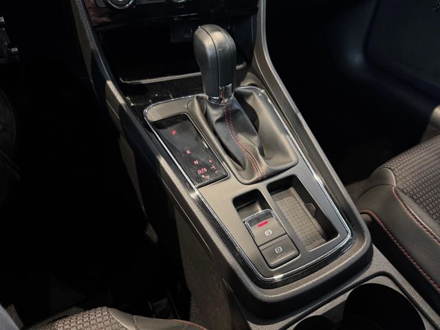 Leon FR 2.0 TDI LED Navi DAB AHK 2xPDC Kamera