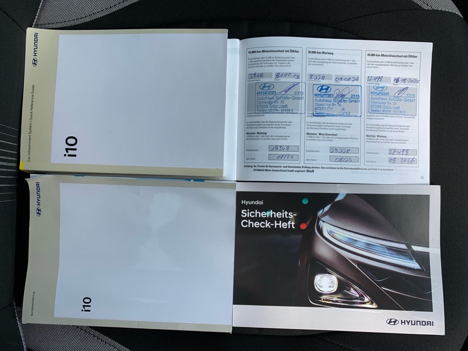 Fahrzeugabbildung Hyundai i10 1.0 Edition 30 1 Hand 8xbereift