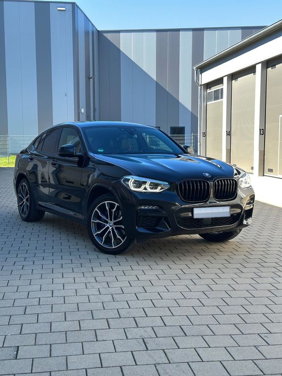 Image of BMW X4 M40