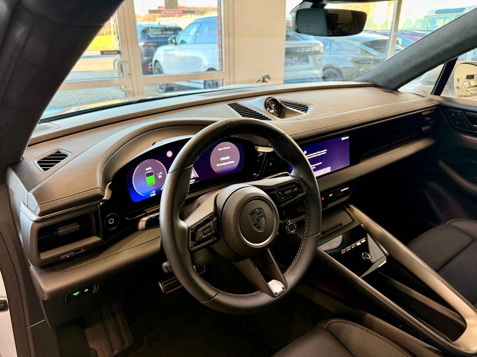 Fahrzeugabbildung Porsche Macan Turbo InnoDrive/OffroadDesign/SCP/Keyless