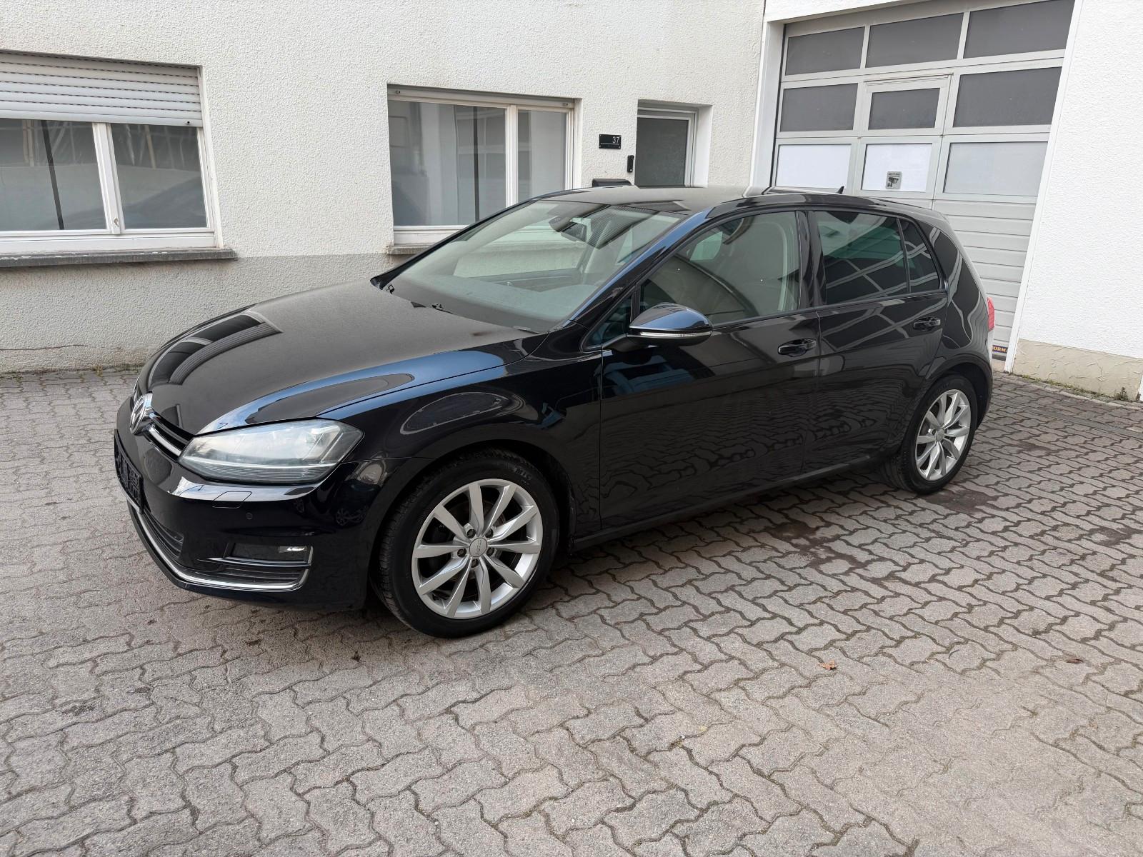 Volkswagen Golf VII Lim. PDC,ACC,Navi,SHZ,Bi-Xenon,Tempomat