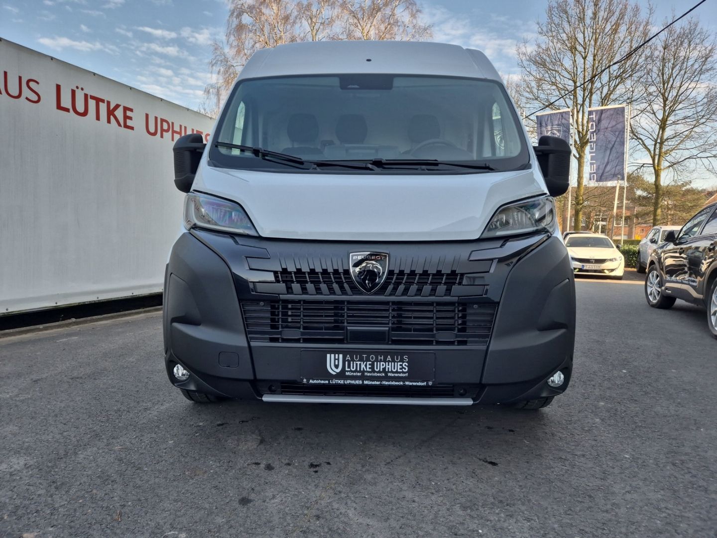 Fahrzeugabbildung Peugeot Boxer KW 35 L3H2 BlueHDi 140 AT AHK-abn. DAB
