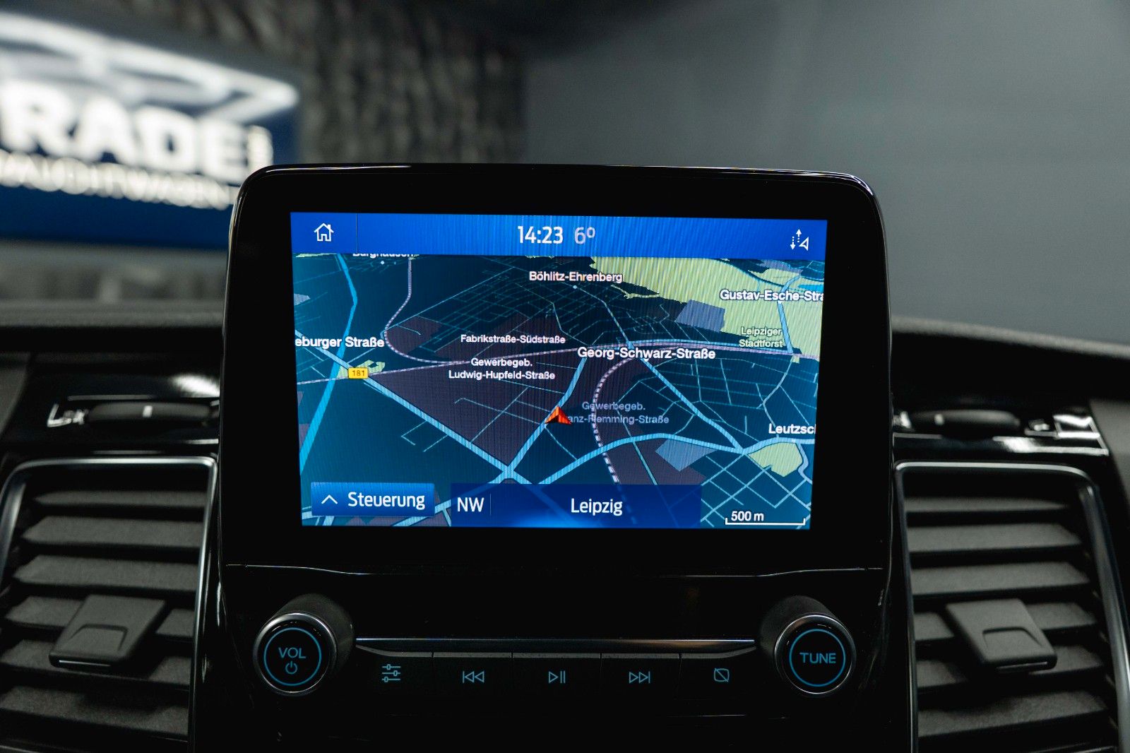 Fahrzeugabbildung Ford Transit Custom Kombi 320 L1 Mixto Sport *LED*19%