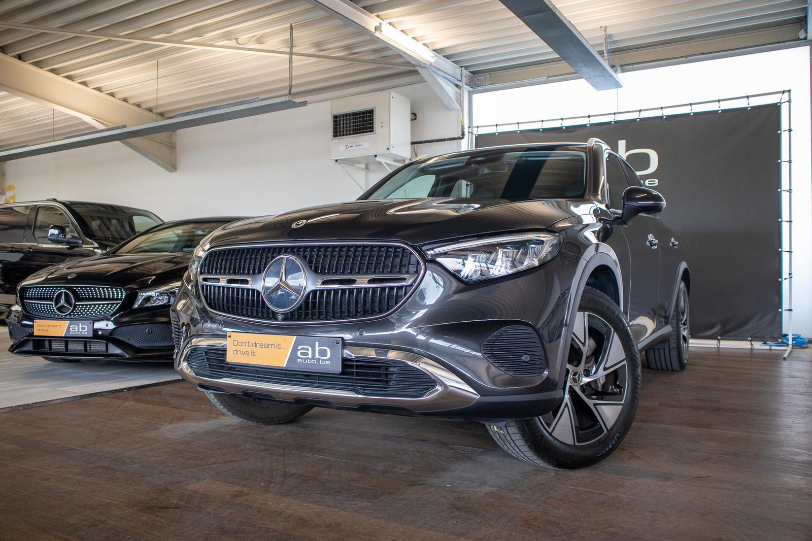 Mercedes-Benz GLC 300 e, MEMORY SEATS, 360 CAMERA, LEDER, AMBI