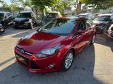Ford Focus Lim. Titanium - gebrauchte Ford Focus aus dem Jahr 2014